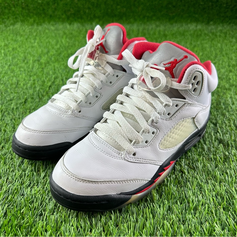 Nike Air Jordan 5 V Retro White Fire Red 2020 Bulls 440888-102 GS Youth Sz 4.5Y